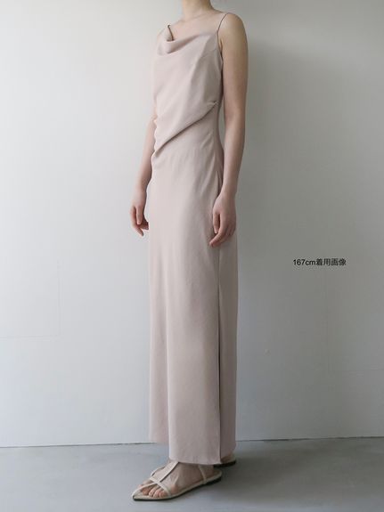 不对称垂坠感吊带连衣裙 24