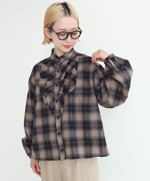 CHILD WOMAN