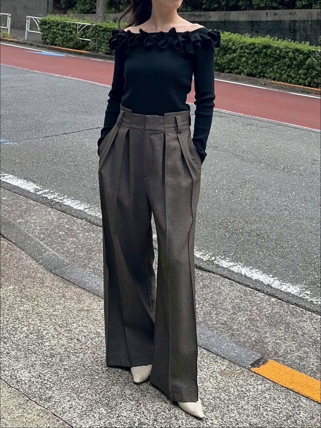 露肩荷叶边针织衫 17
