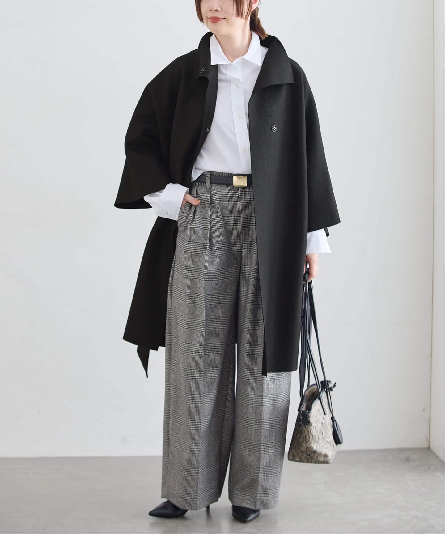 女士和服式披风压褶羊毛大衣 8