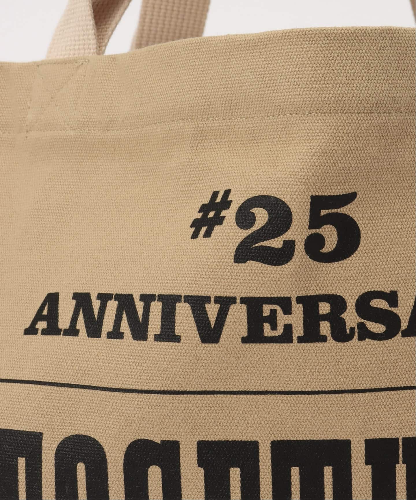 25 周年纪念款 大号托特包 31