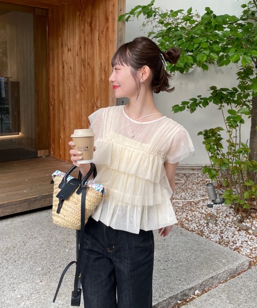 薄纱荷叶边法式袖上衣 8
