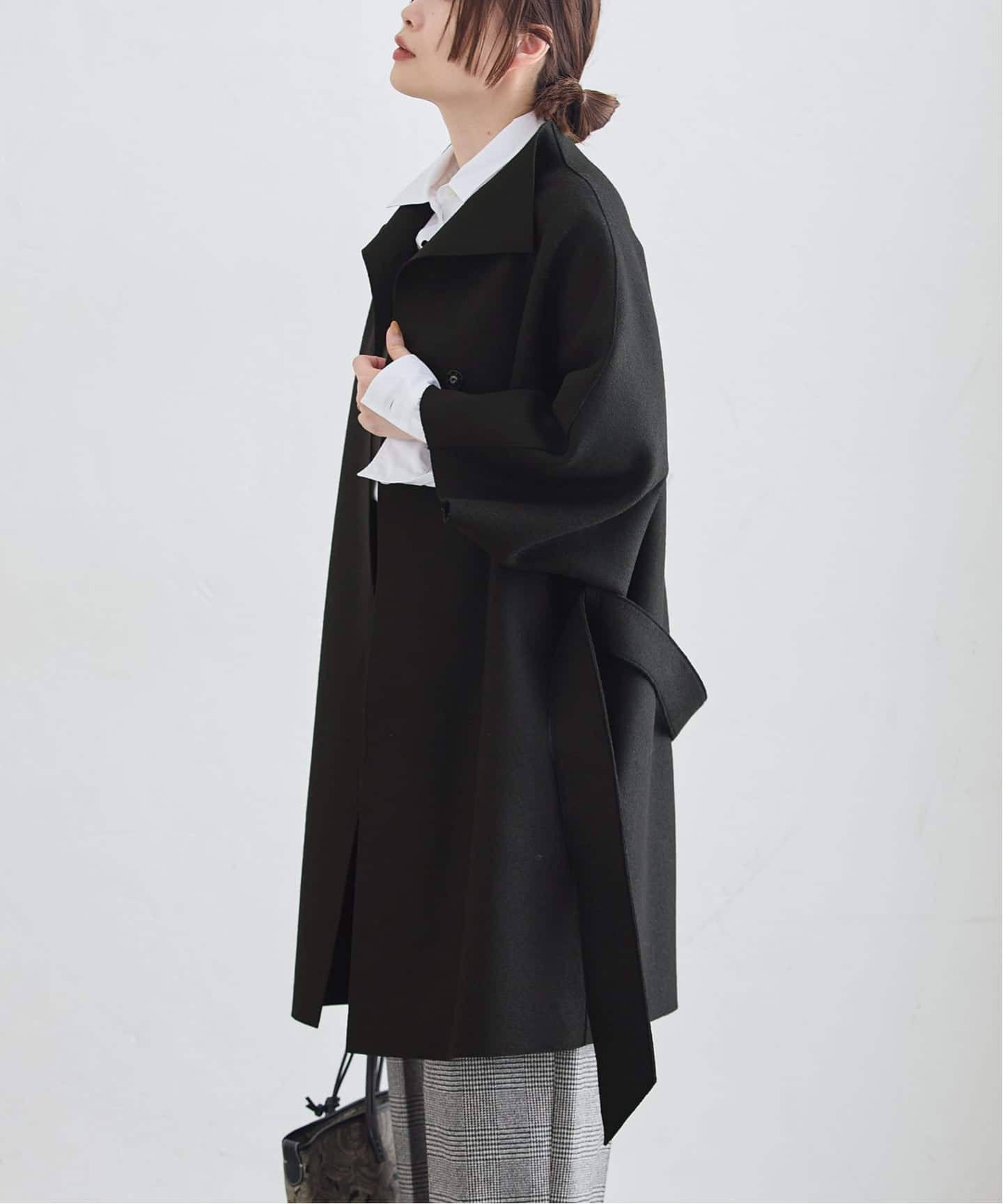 女士和服式披风压褶羊毛大衣 6