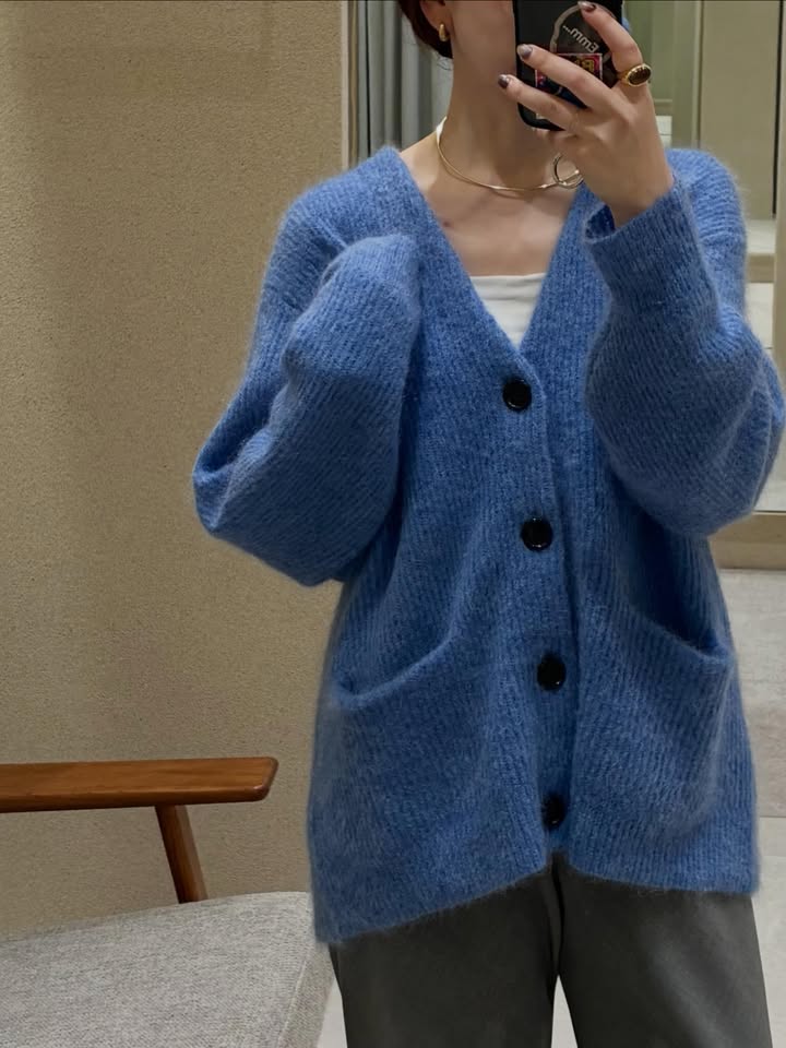 SAYAKA DAVIS